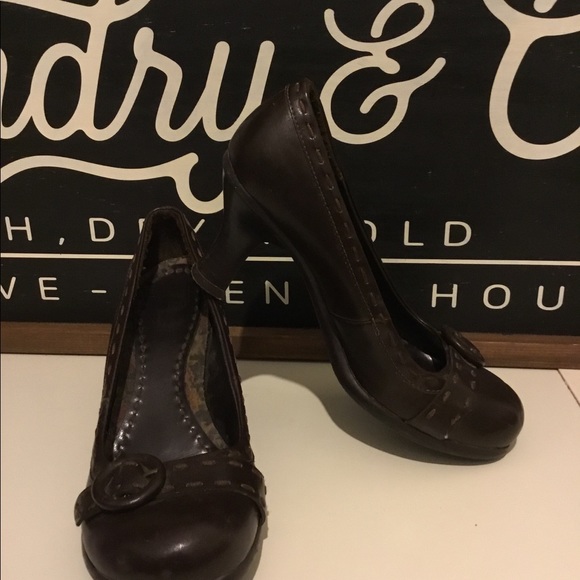 Comfy brown heels - Picture 2 of 3